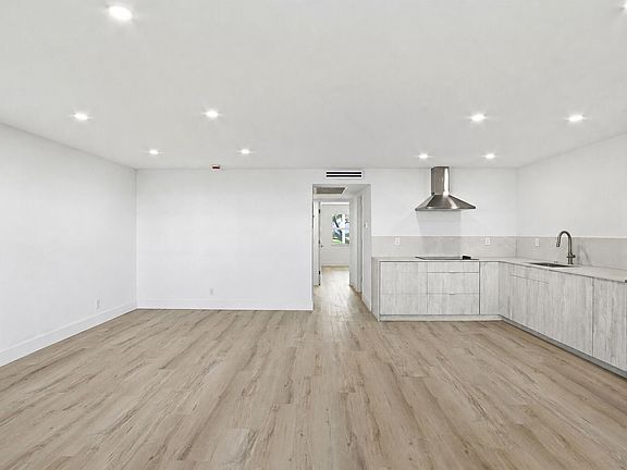 3rd image of 1023 Guildford #B