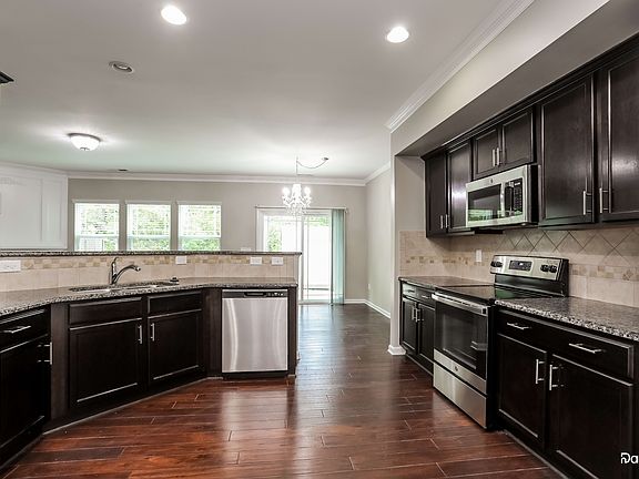 5th image of 2229 Tanners Mill Dr