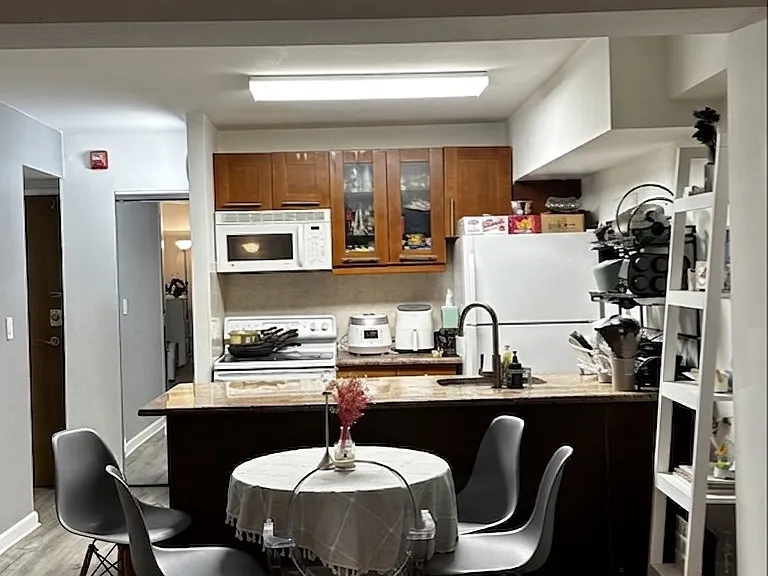 333 Grand Ave — Photo 5