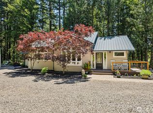 14507 Plum Nelly Ln SE, Rainier, WA