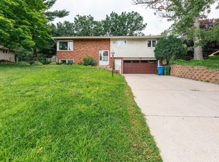 5246 Matterhorn Dr NE, Fridley, MN 55421