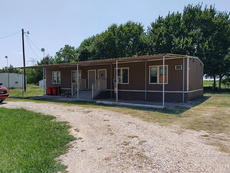 280 County Road 4902 — Photo 4