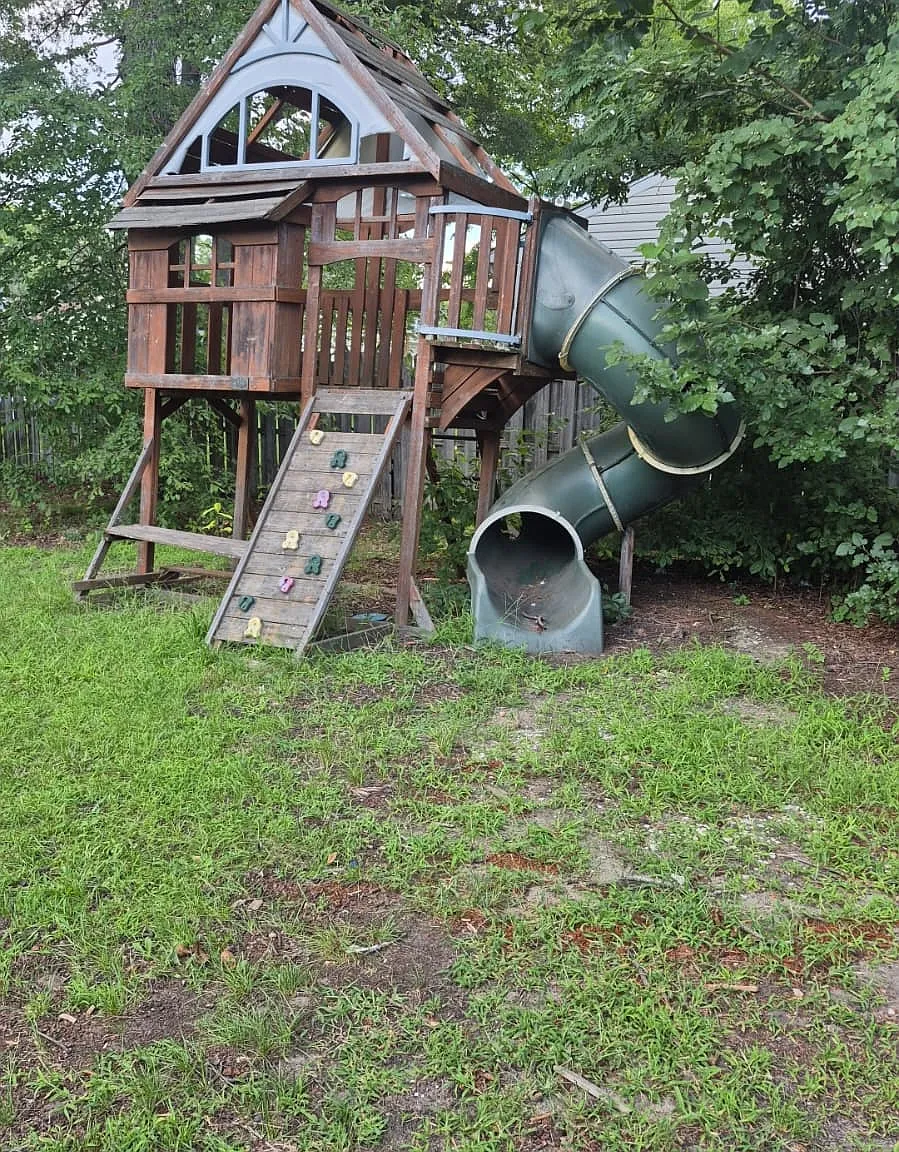 Munro Ave, Hazlet Township — Photo 1