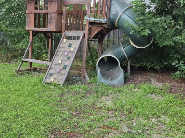 (undisclosed Address), Hazlet Township, NJ 07734