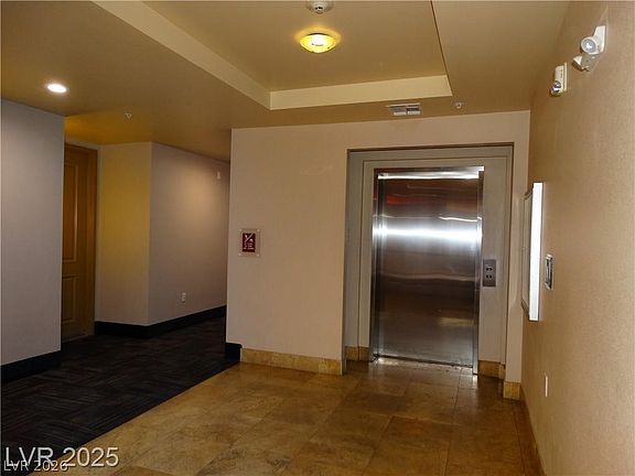 3rd image of 19 E Agate Ave Unit 201