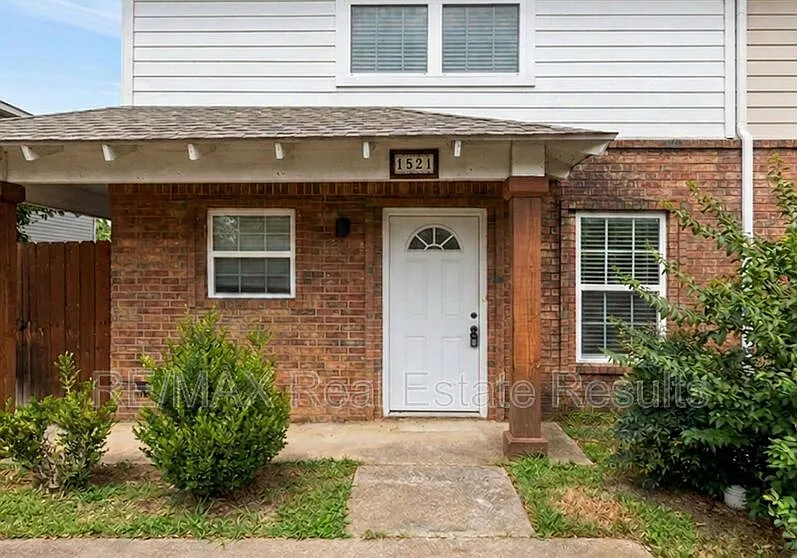 3 bed, 3.5 bath, 1452 sqft, $1,500 — Photo 3