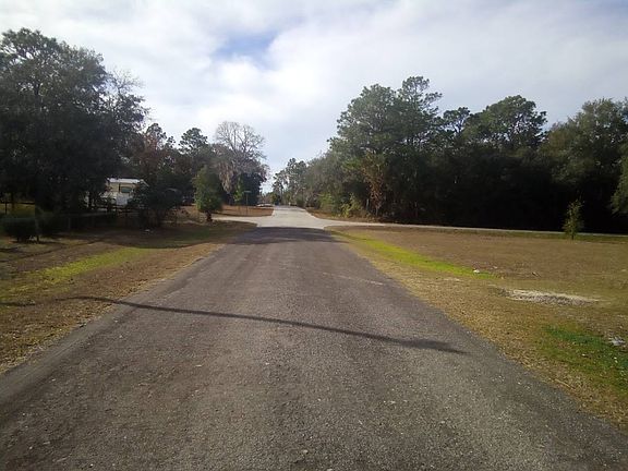 4th image of 6810 W Pershing Dr