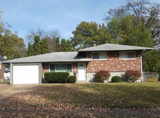 435 Ryan Dr, Florissant, MO 63031