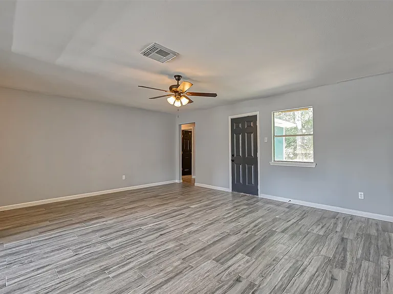 8623 Valley Forest Dr — Photo 11
