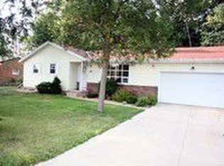 1680 Steven St, Sun Prairie, WI 53590