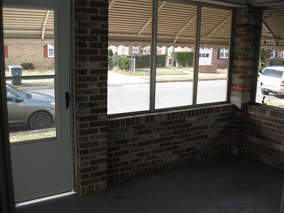 2nd image of 1112 Hullview Ave