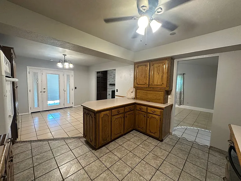 312 S Avery Dr — Photo 21