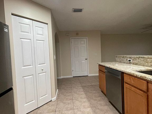 4th image of 1146 Imperial Lake Rd