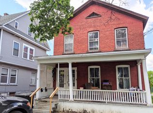 61 Oak St, Plattsburgh, NY 12901