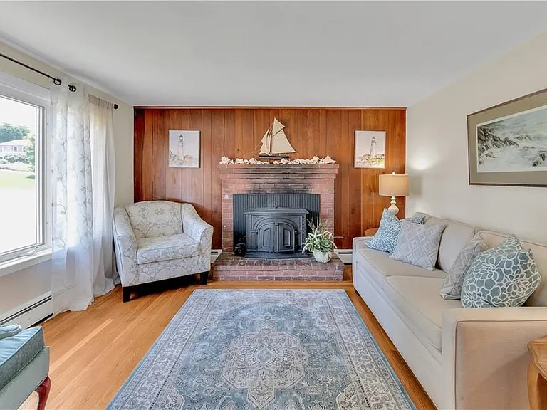 85 Treasure Rd — Photo 3