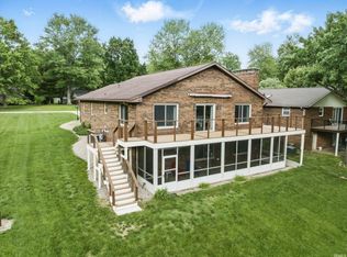 951 W Shepherds Ln, Santa Claus, IN