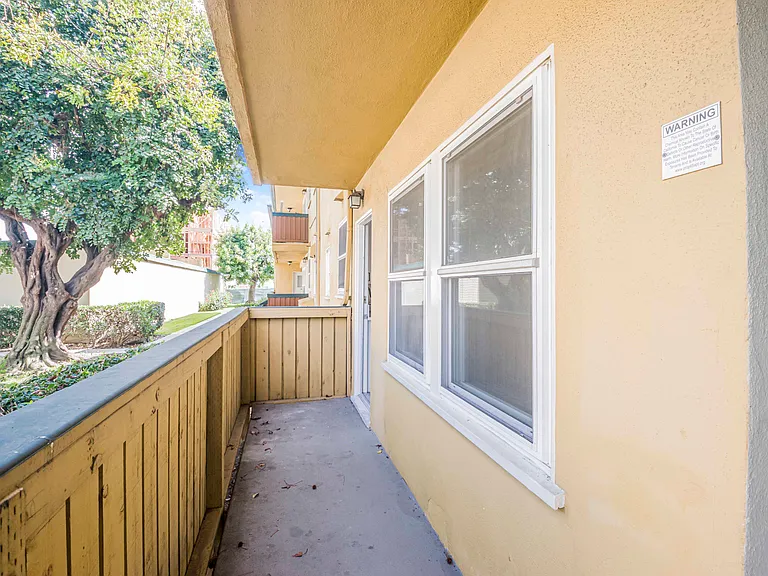 8748.5 Belford Ave #8748.5 — Photo 8