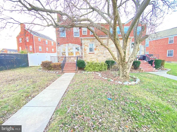 604 N Chapelgate Ln, Baltimore, MD 21229