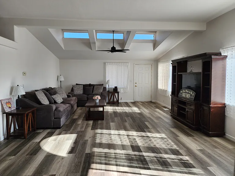 41125 Wade Ln — Photo 5