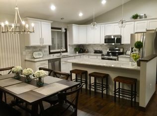 884 Brighton Dr NW, Rochester, MN 55901