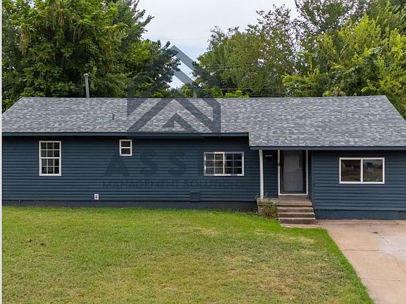 2nd image of 1040 Sycamore Dr