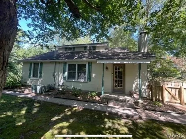 1828 Big Bend Rd, Cape Girardeau, MO 63701