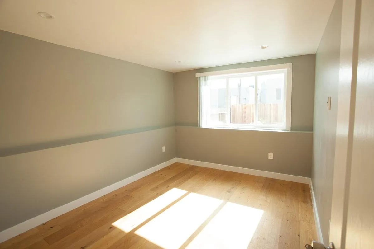 1 bed, 120 sqft, $1,500 — Photo 2