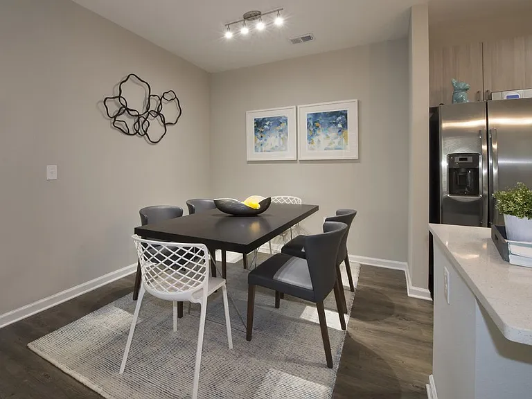 Legacy 521 Apartments — Photo 6