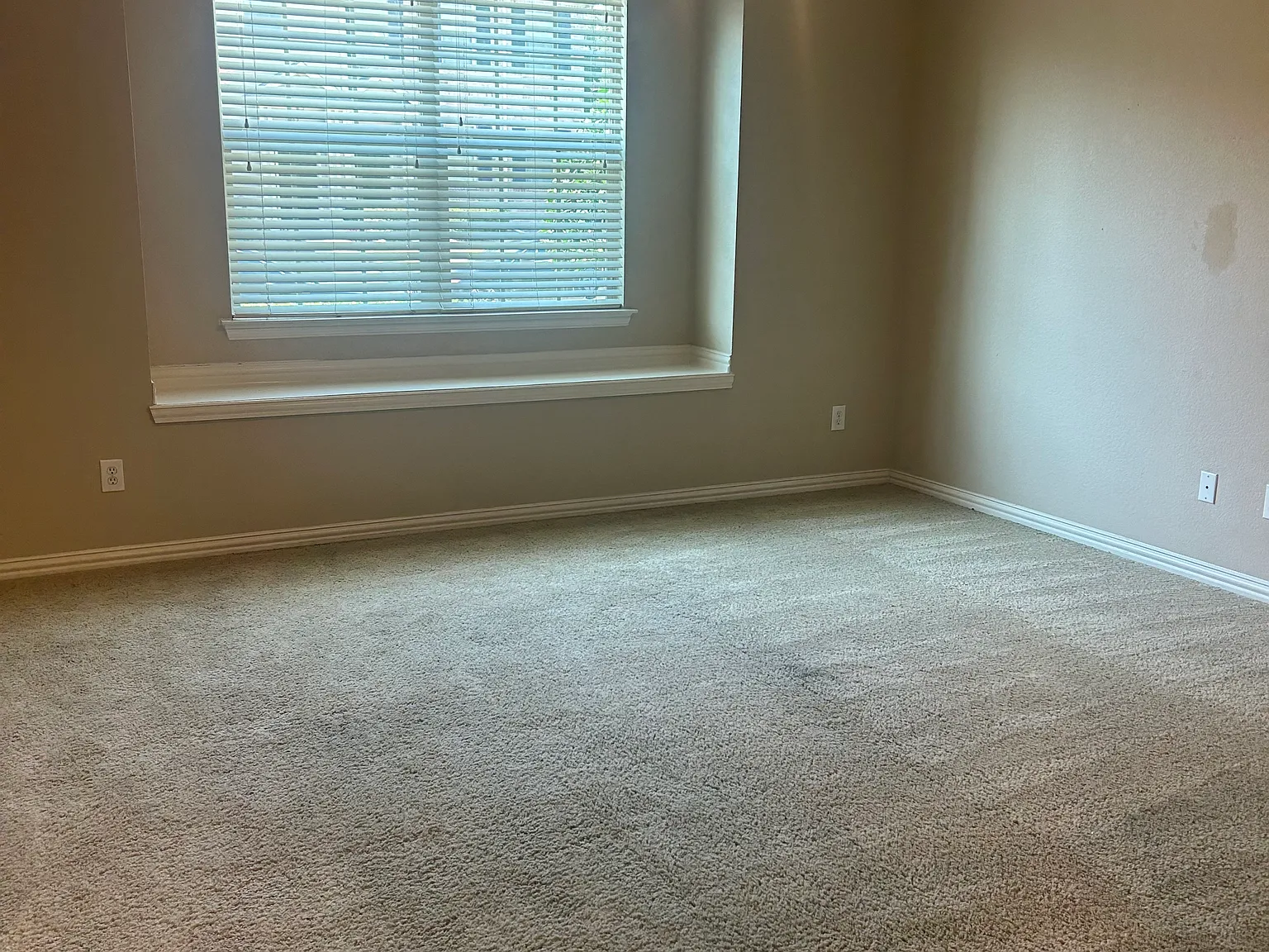 3 bed, 1500 sqft, $2,000 — Photo 4