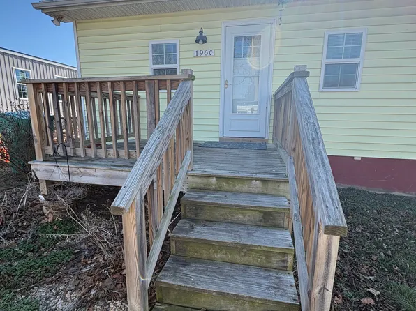 196 Holly Hill St #C, Broadway, VA 22815