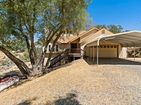 43033 Running Deer Dr, Coarsegold, CA 93614