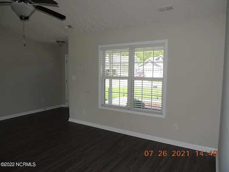 373 Sonoma Rd — Photo 5