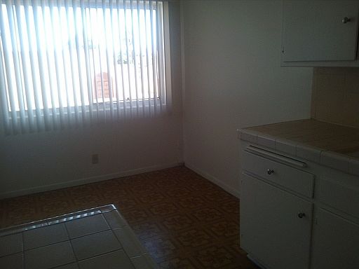 4th image of 8419 S Western Ave APT 5