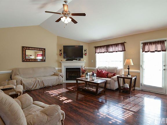 3rd image of 292 Middle Landing Dr