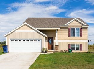 4685 Paris Ridge Ave SE, Caledonia, MI 49316