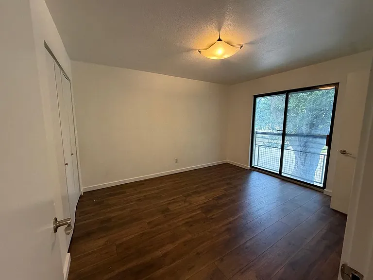 4125 Avondale Ave #209 — Photo 7