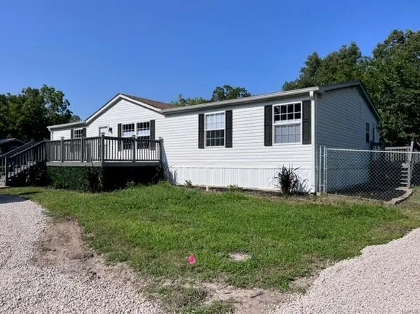 3314 Possum Hollow Rd, Bourbon, MO 65441