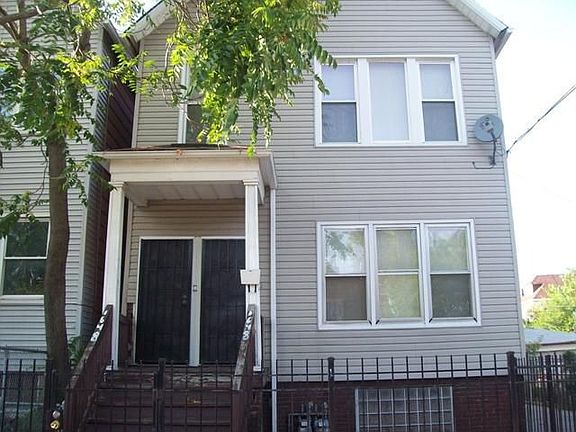 2nd image of 1648 W 51st St