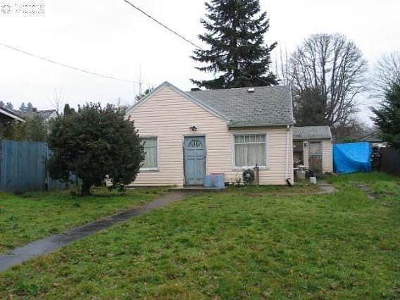2nd image of 505 Ash St