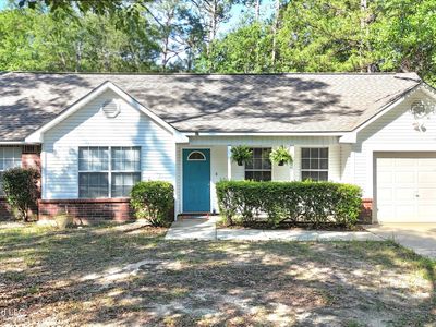 1329 Sycamore St, Ocean Springs, MS, 39564
