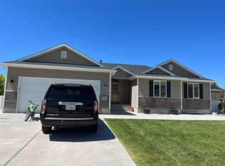 1943 E Katie Ct, Enoch, UT 84721