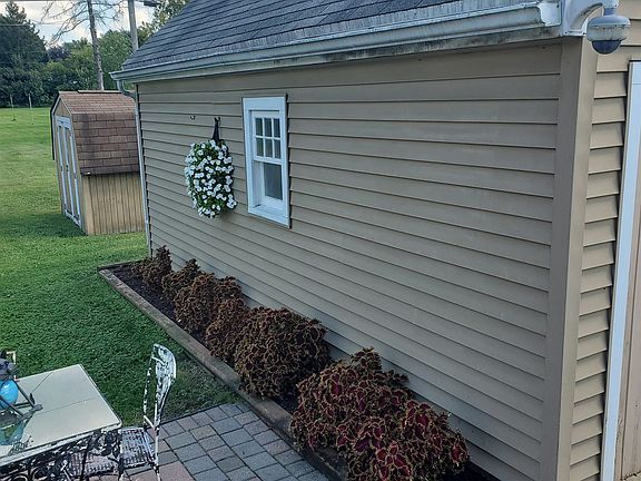 4th image of 1012 Cornelia St