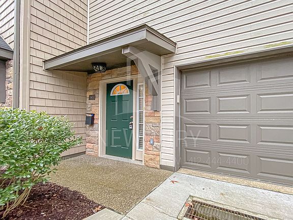 4th image of 113-155 Banksville Pl #143