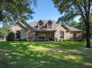 124 Oakmont Dr, Weatherford, TX 76088