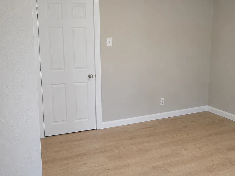 1501 Eldorado St — Photo 11