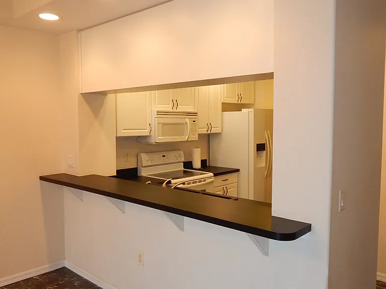 1113 Van Loon Commons Cir #304 — Photo 6