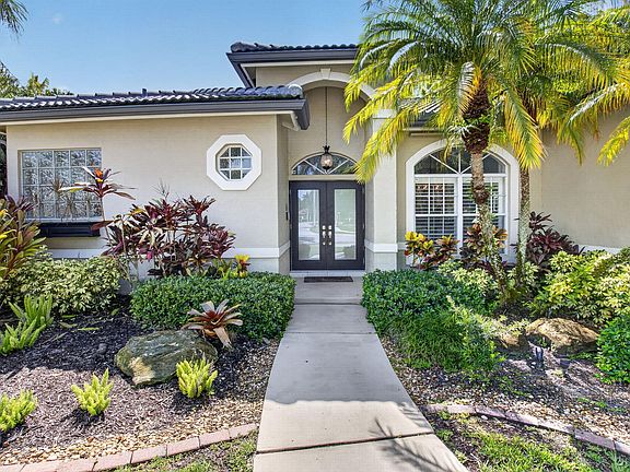 3rd image of 1365 E Barwick Ranch Circle