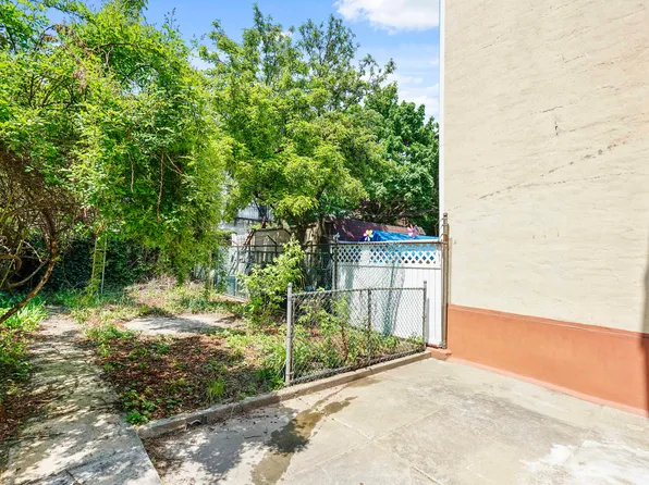 309 Covert Street image 16 of 17