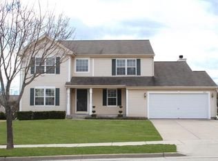 2231 Hunters Ln, Grafton, WI 53024