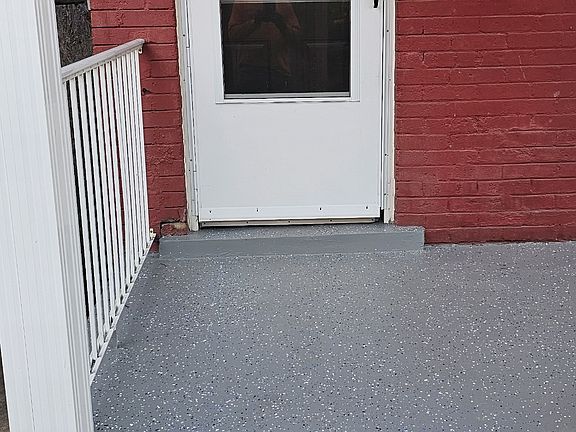 Front porch and entry